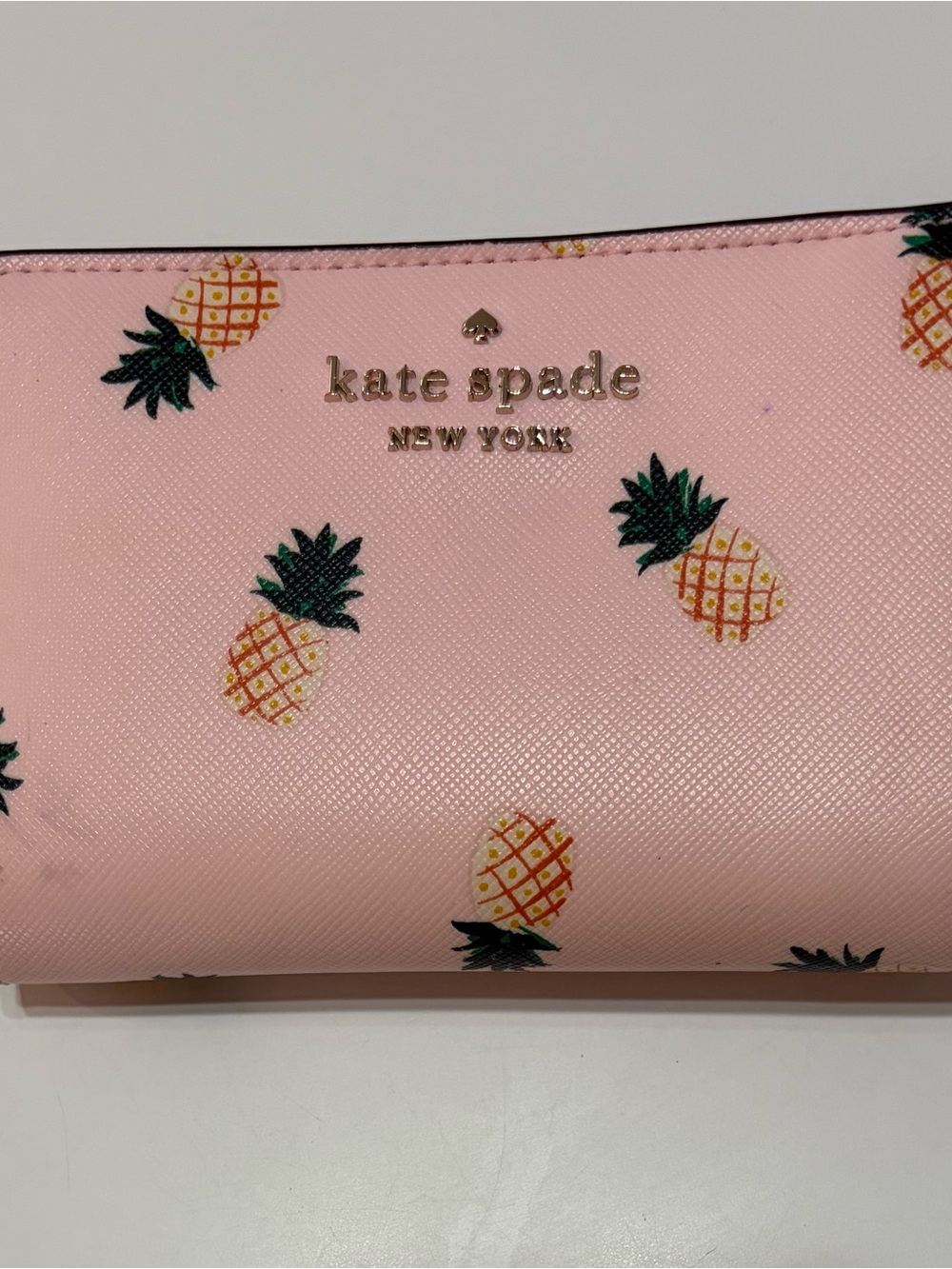 kate spade pink pineapple-print continental wallet with gold logo
